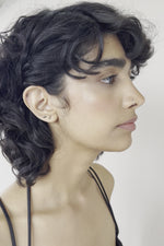 DERNIERS EXEMPLAIRES // Boucles d'oreilles barres + 5 spinelles noir  // Or 10K