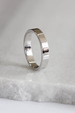 Jonc ELLIOT // 4 mm // Or 14K
