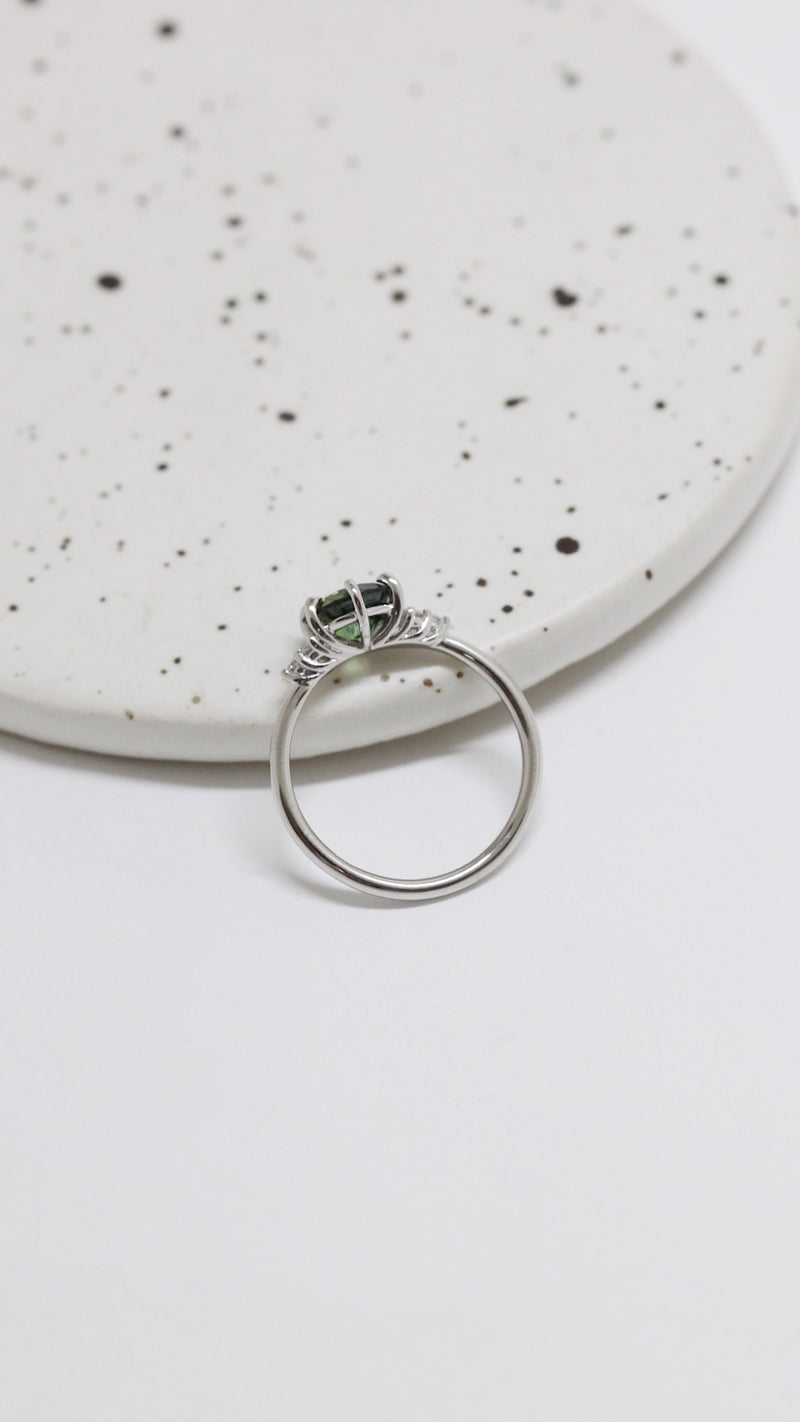 TALIA ring // 1.02ct green Australian sapphire