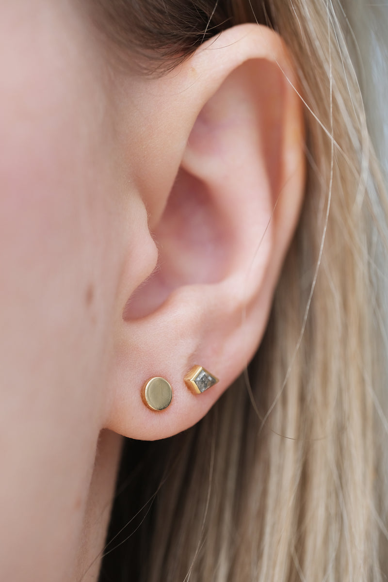 Round earrings // 14k Gold